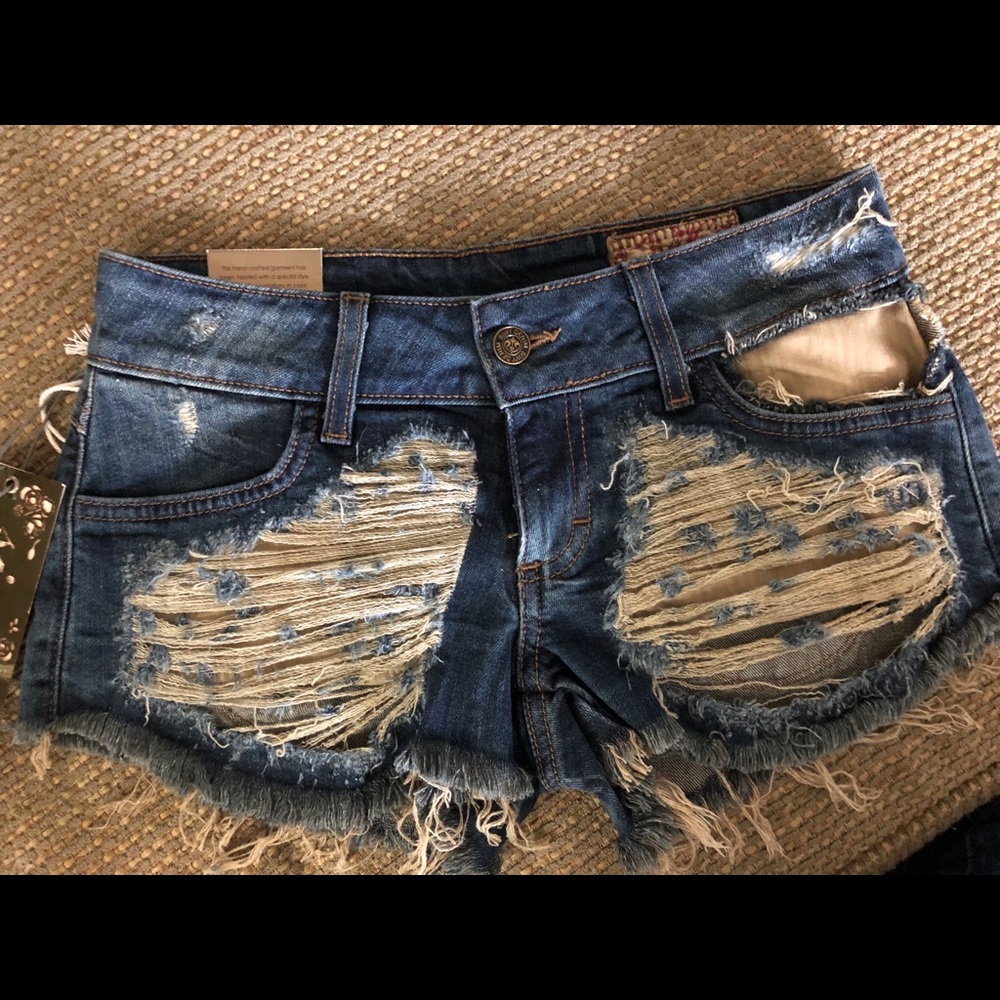 Siwy - Camilla Jean shorts / battleship front